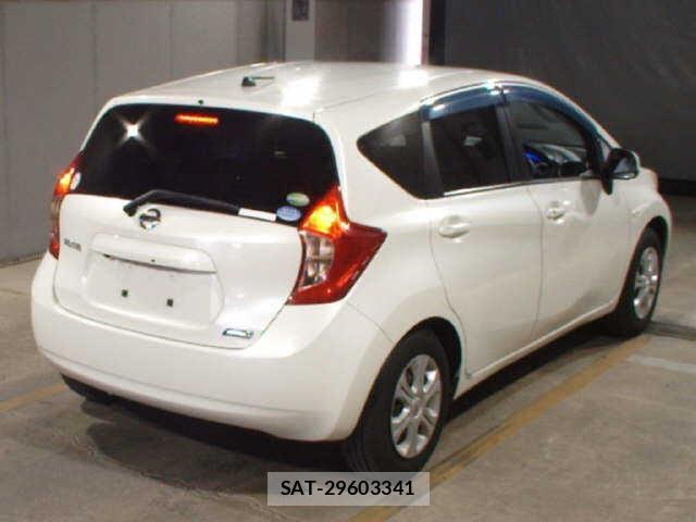 Nissan NOTE 2013-12 7622704-3