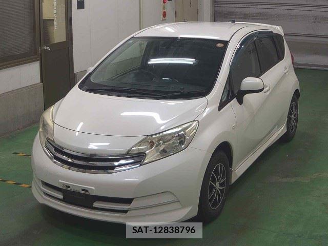 Nissan NOTE 2013-11 7472685-0