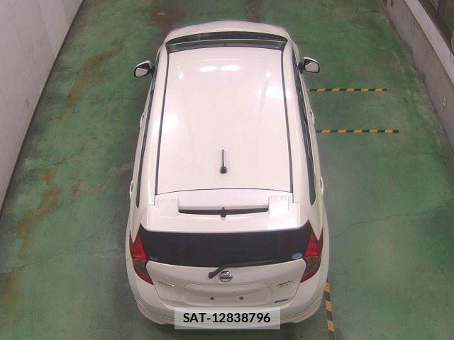 Nissan NOTE 2013-11 7472685-1