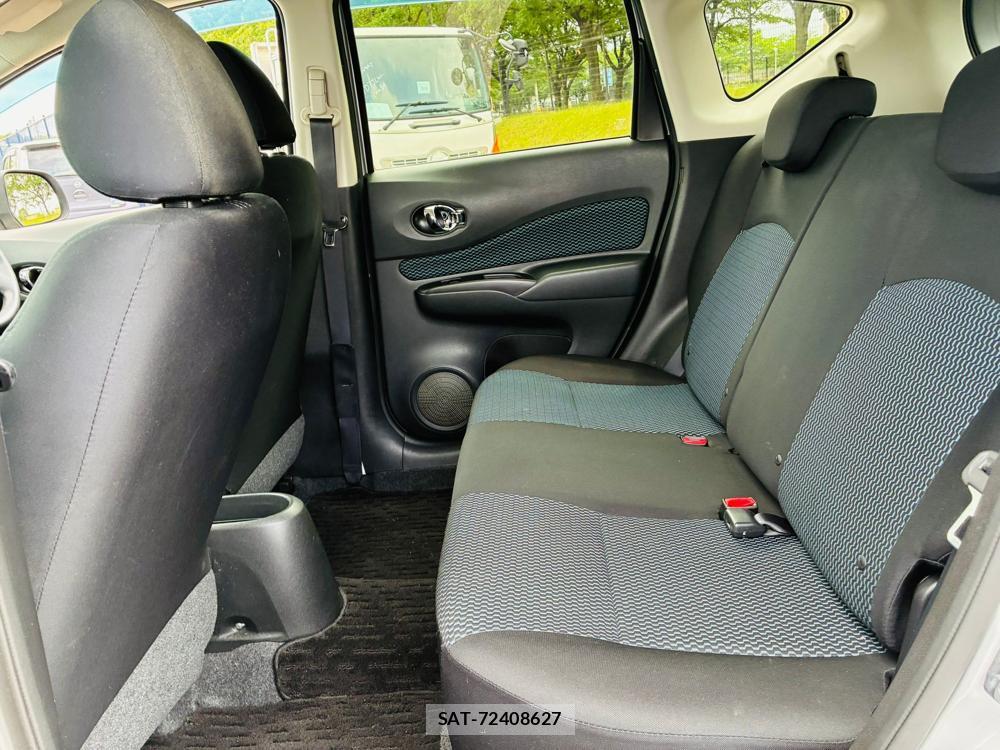 Nissan NOTE 2013-08 7683570-9