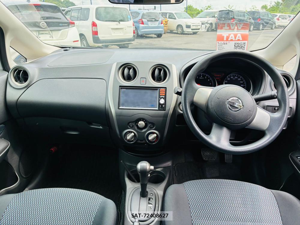 Nissan NOTE 2013-08 7683570-12
