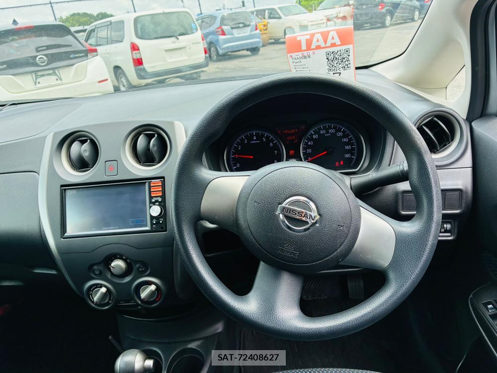 Nissan NOTE 2013-08 7683570-13