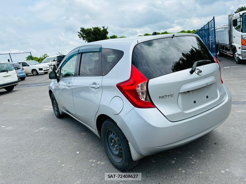 Nissan NOTE 2013-08 7683570-2