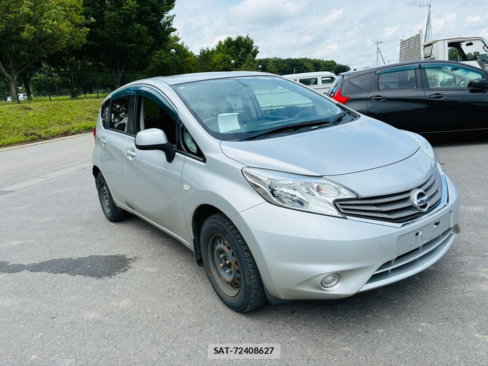 Nissan NOTE 2013-08 7683570-6