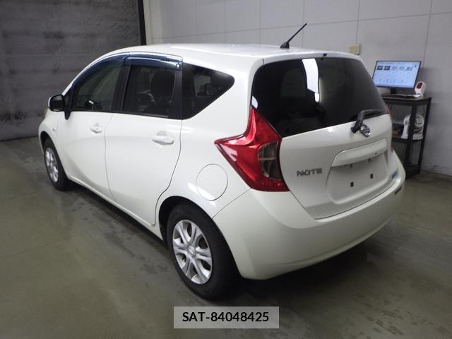 Nissan NOTE 2013-11 7860324-2