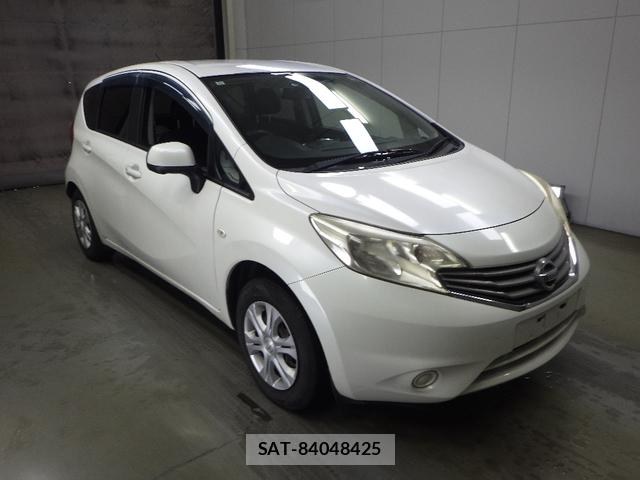 Nissan NOTE 2013-11 7860324-3