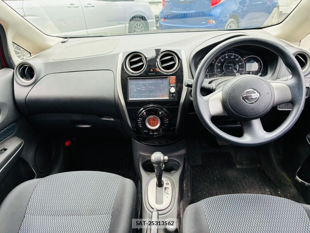 Nissan NOTE 2013-11 7740872-11