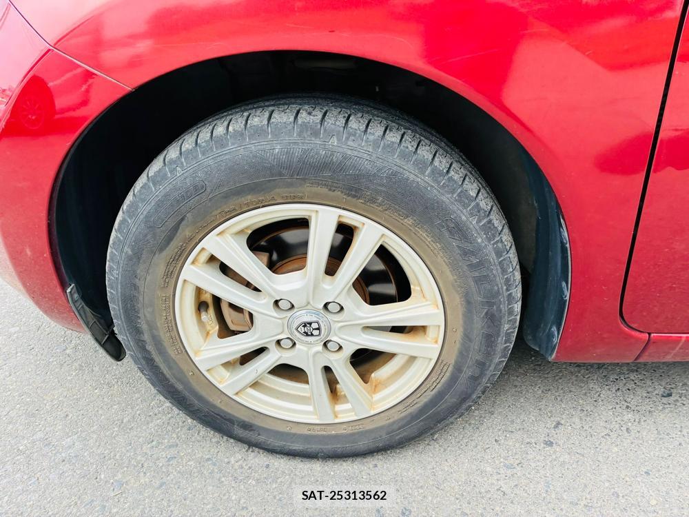 Nissan NOTE 2013-11 7740872-27