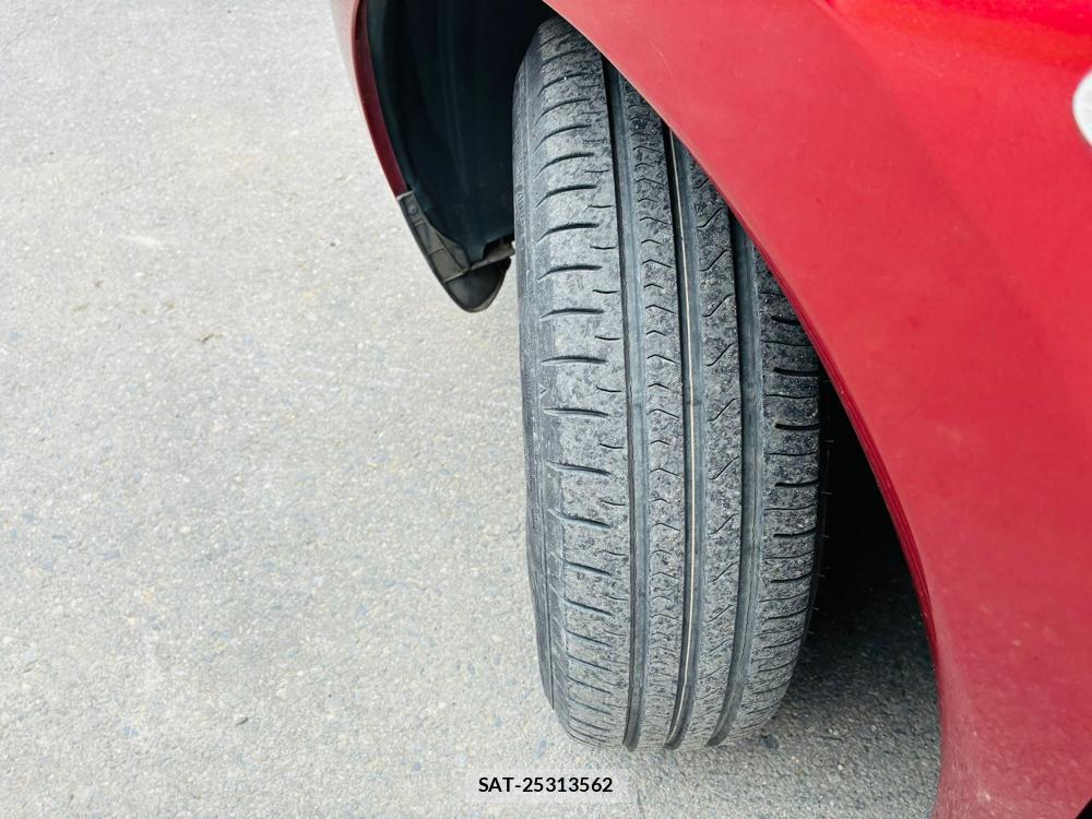 Nissan NOTE 2013-11 7740872-30