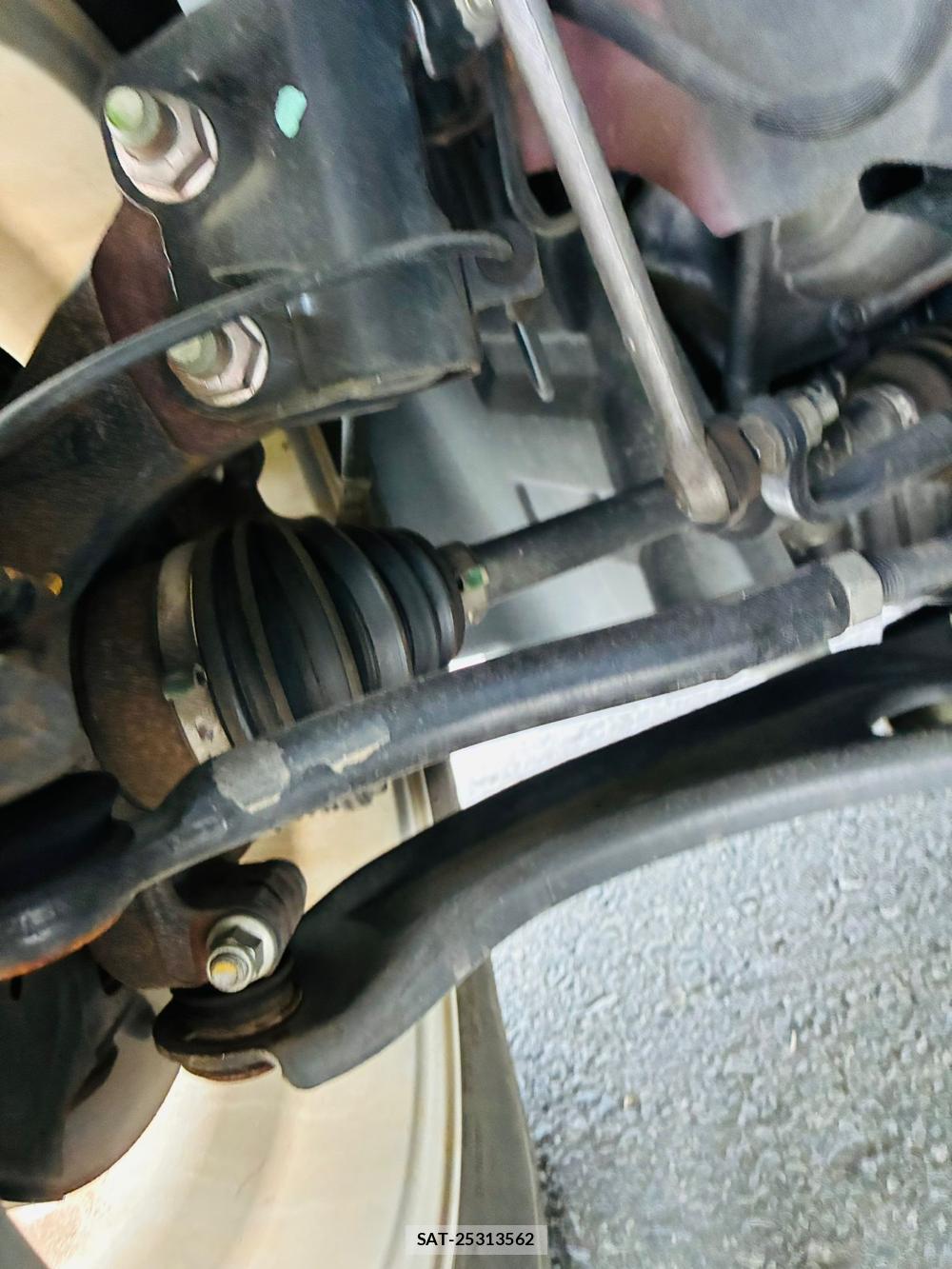 Nissan NOTE 2013-11 7740872-31