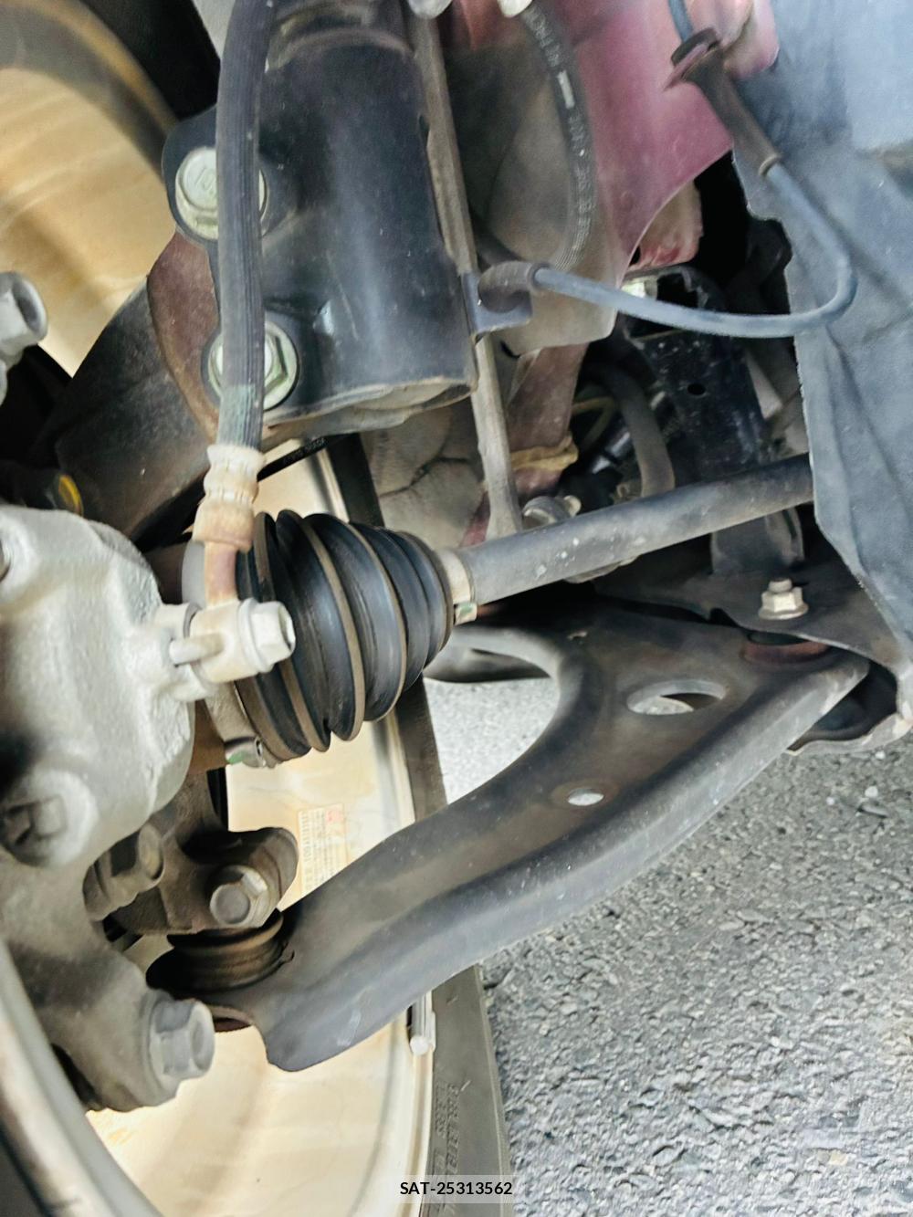 Nissan NOTE 2013-11 7740872-32