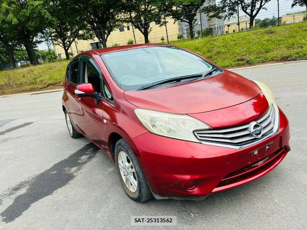 Nissan NOTE 2013-11 7740872-6