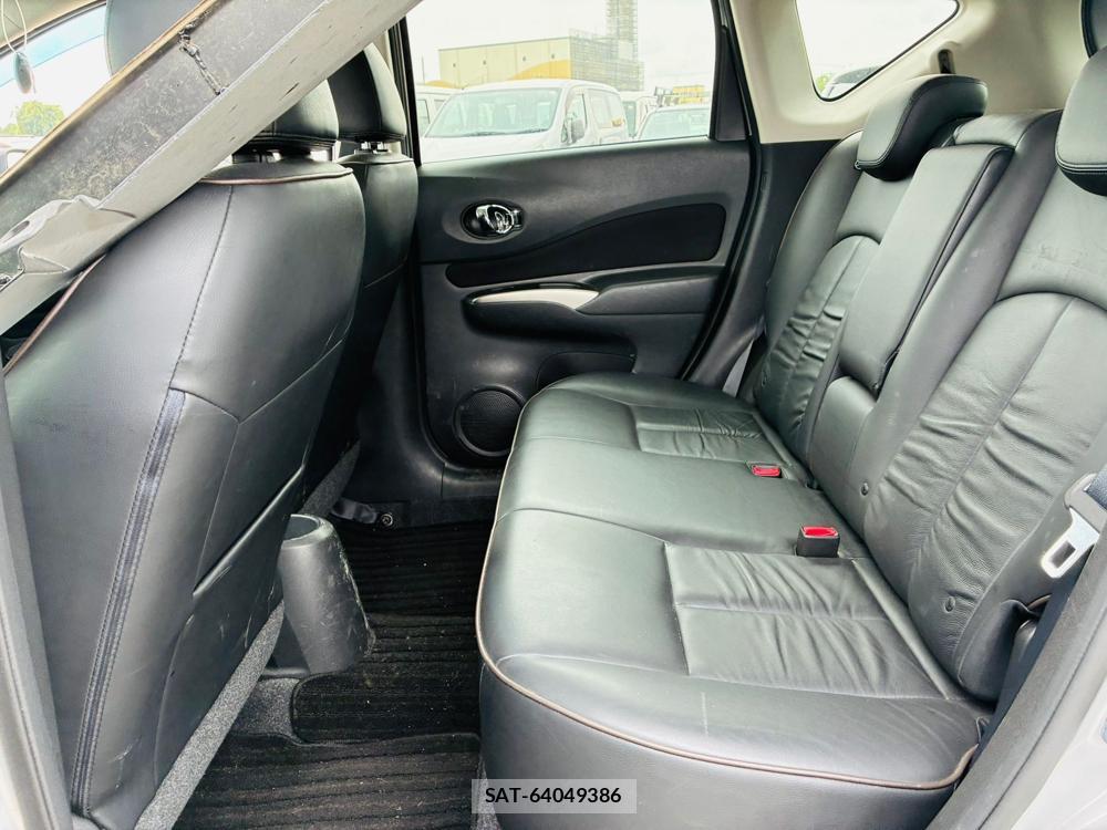 Nissan NOTE 2013-07 7658233-9