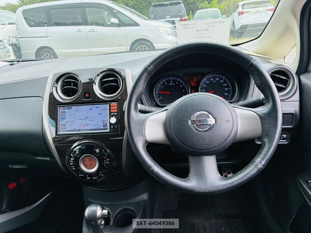 Nissan NOTE 2013-07 7658233-13