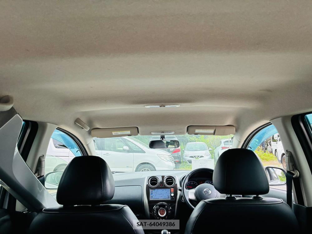 Nissan NOTE 2013-07 7658233-23
