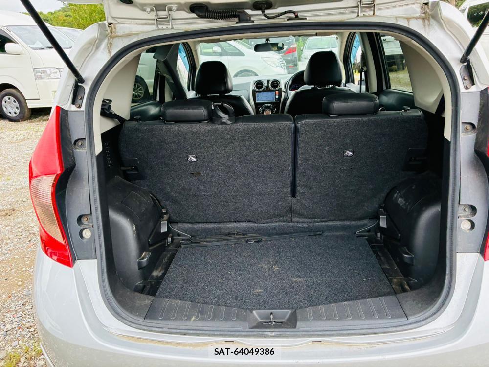 Nissan NOTE 2013-07 7658233-24