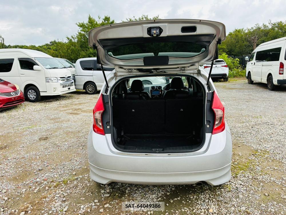 Nissan NOTE 2013-07 7658233-25