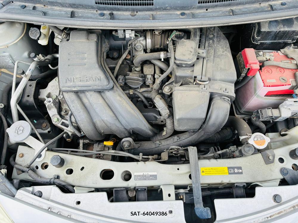 Nissan NOTE 2013-07 7658233-32
