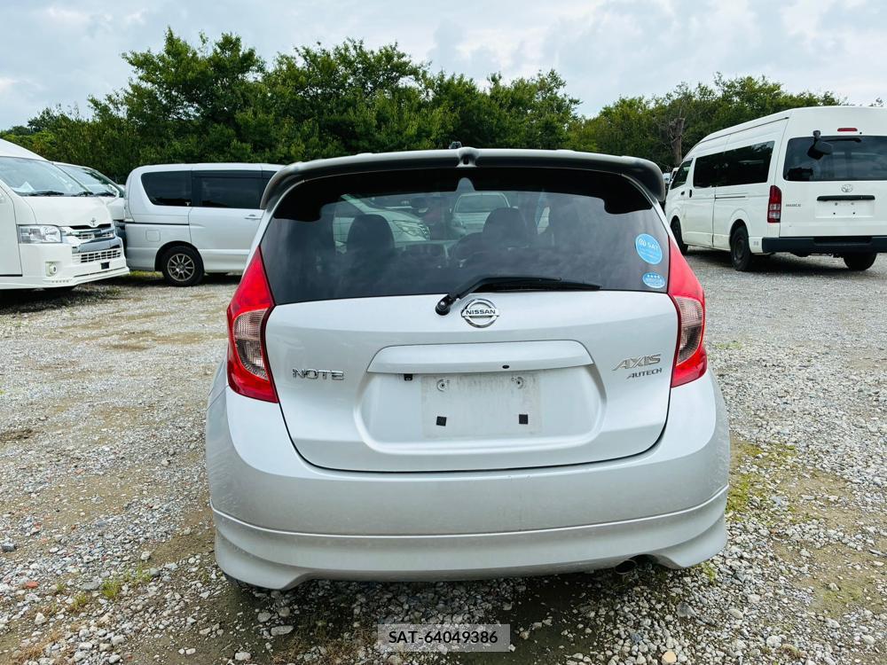 Nissan NOTE 2013-07 7658233-3
