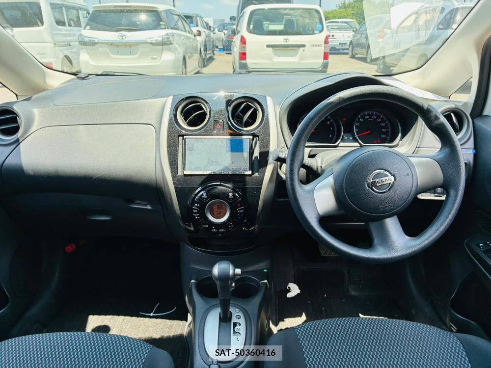 Nissan NOTE 2013-03 7639858-12