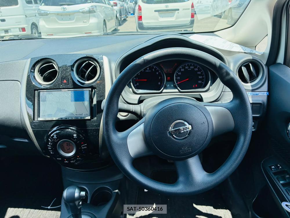 Nissan NOTE 2013-03 7639858-13