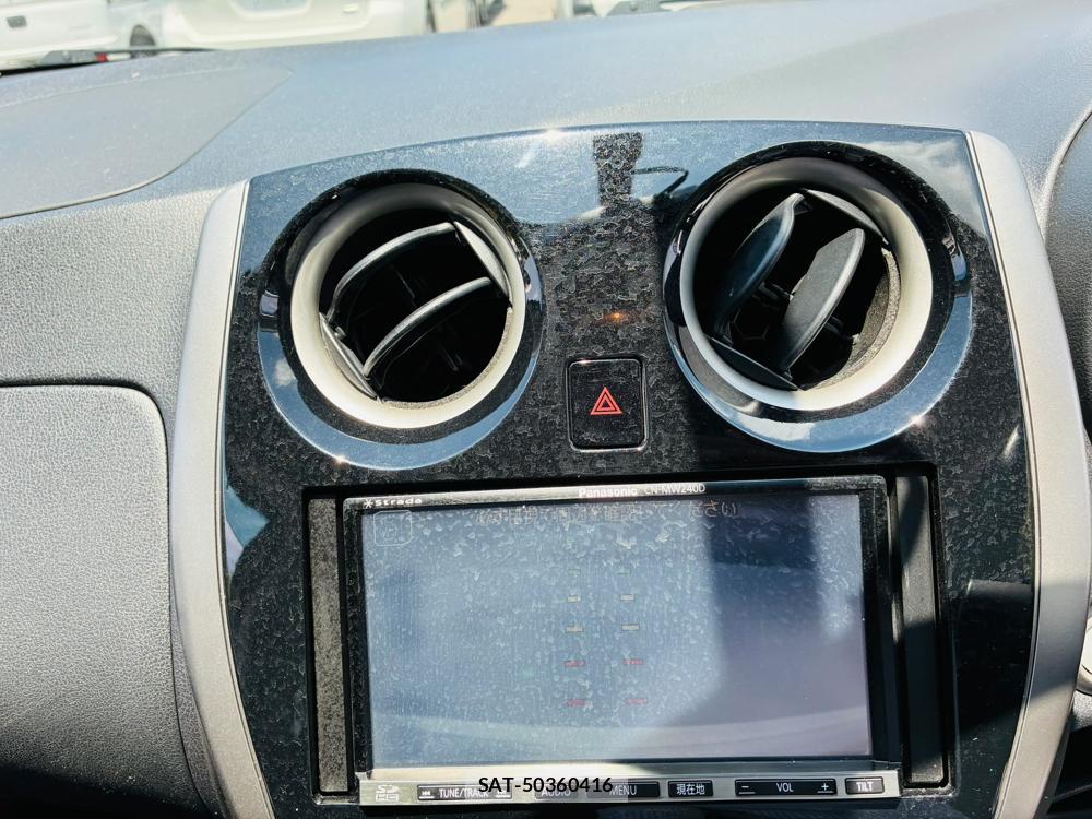 Nissan NOTE 2013-03 7639858-17