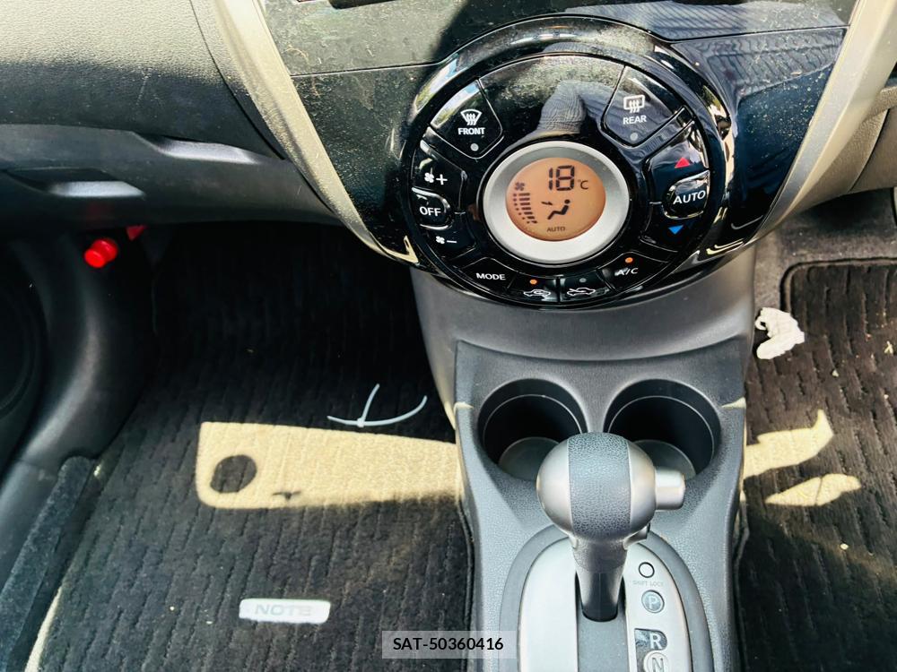Nissan NOTE 2013-03 7639858-18