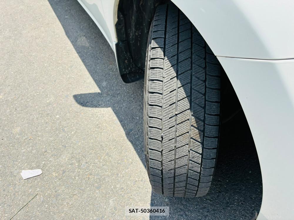 Nissan NOTE 2013-03 7639858-31