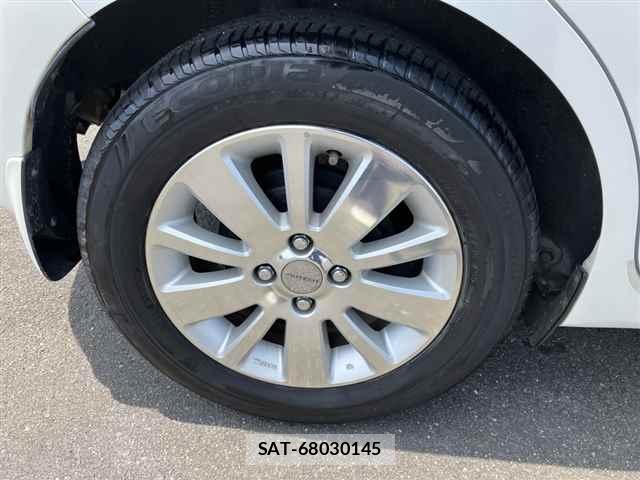 Nissan NOTE 2013-12 7924645-9
