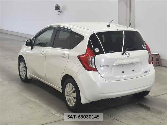 Nissan NOTE 2013-12 7924645-1