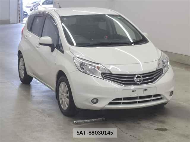 Nissan NOTE 2013-12 7924645-4