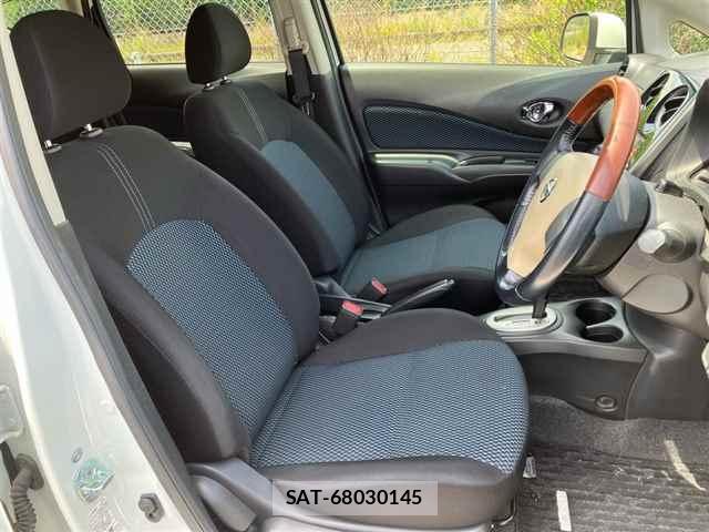 Nissan NOTE 2013-12 7924645-5