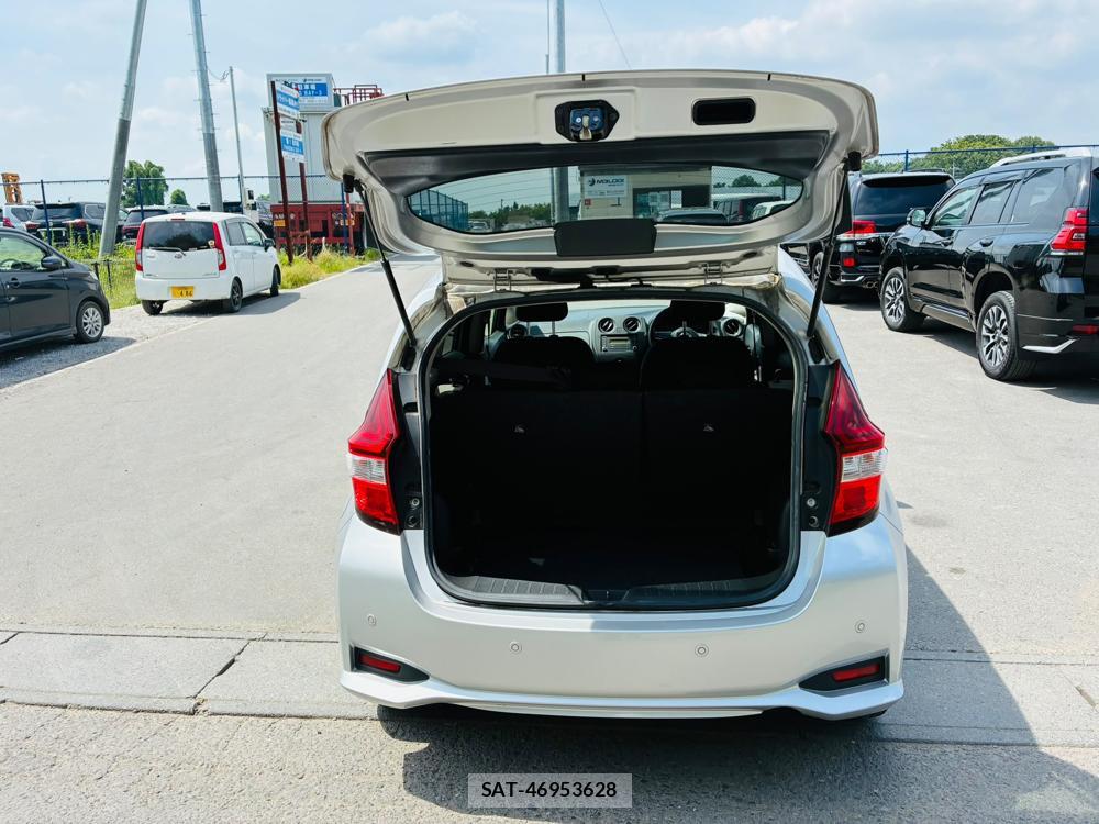 Nissan NOTE 2019-06 7933121-25