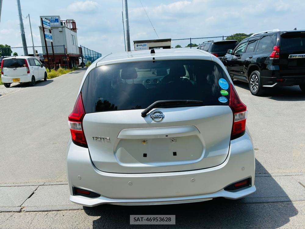 Nissan NOTE 2019-06 7933121-3