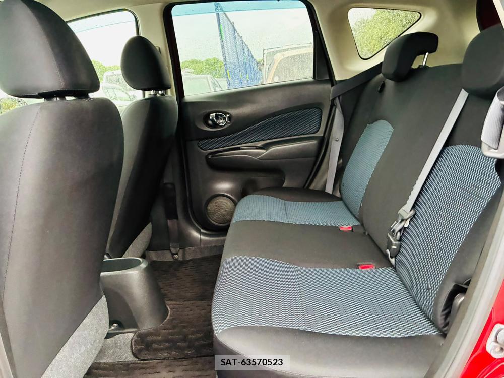 Nissan NOTE 2013-11 7930560-9