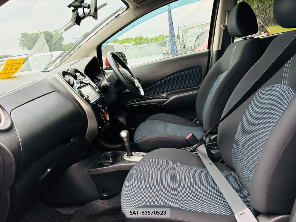 Nissan NOTE 2013-11 7930560-10