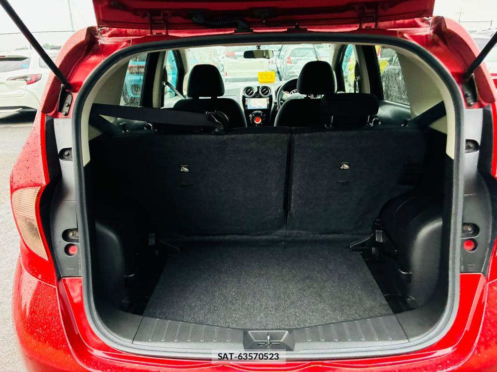 Nissan NOTE 2013-11 7930560-24