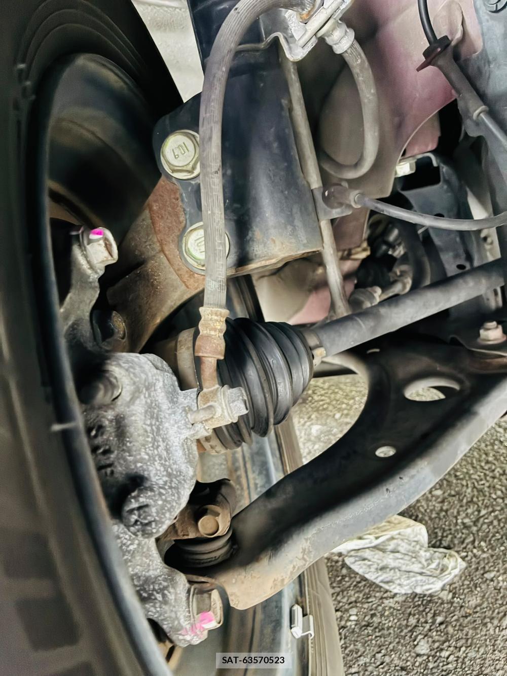 Nissan NOTE 2013-11 7930560-33