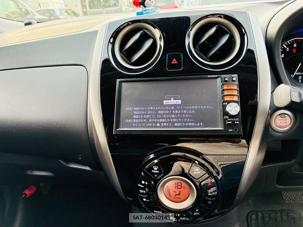 Nissan NOTE 2013-12 7924645-18