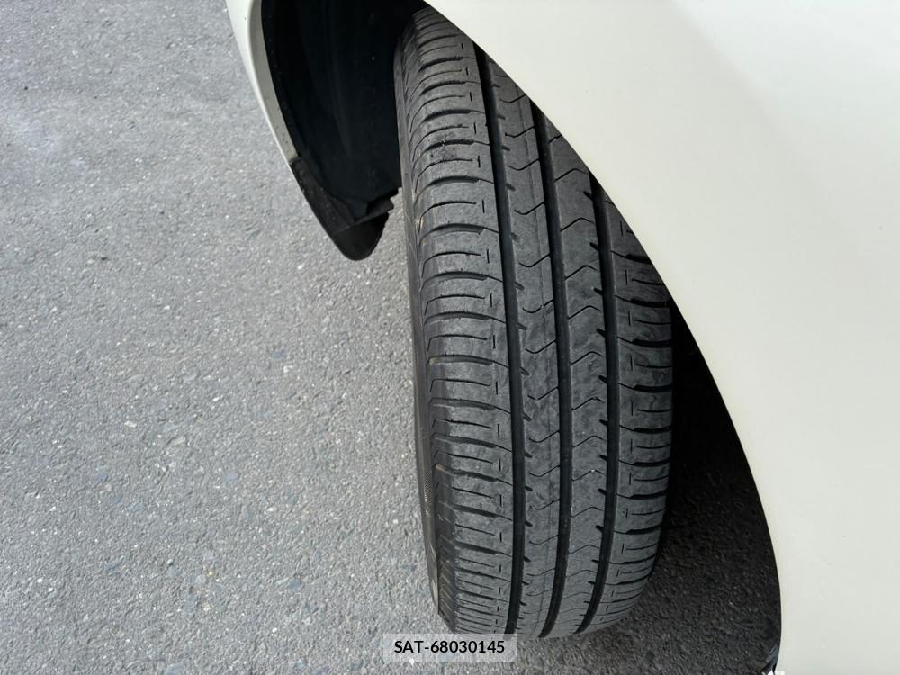 Nissan NOTE 2013-12 7924645-31