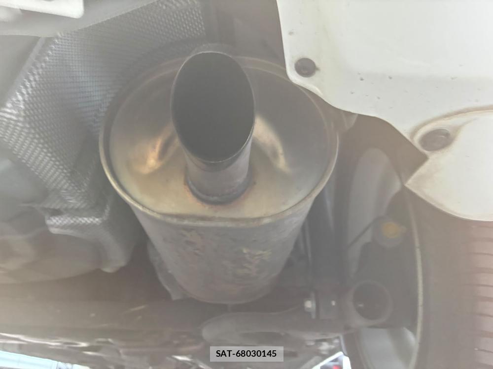 Nissan NOTE 2013-12 7924645-36