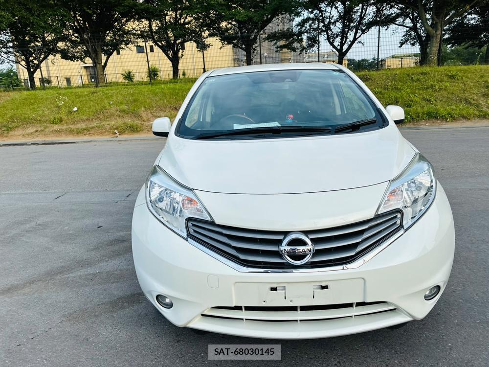 Nissan NOTE 2013-12 7924645-7