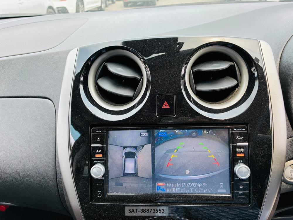 Nissan NOTE 2015-11 7933401-17