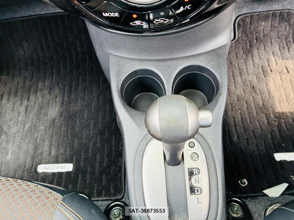 Nissan NOTE 2015-11 7933401-19