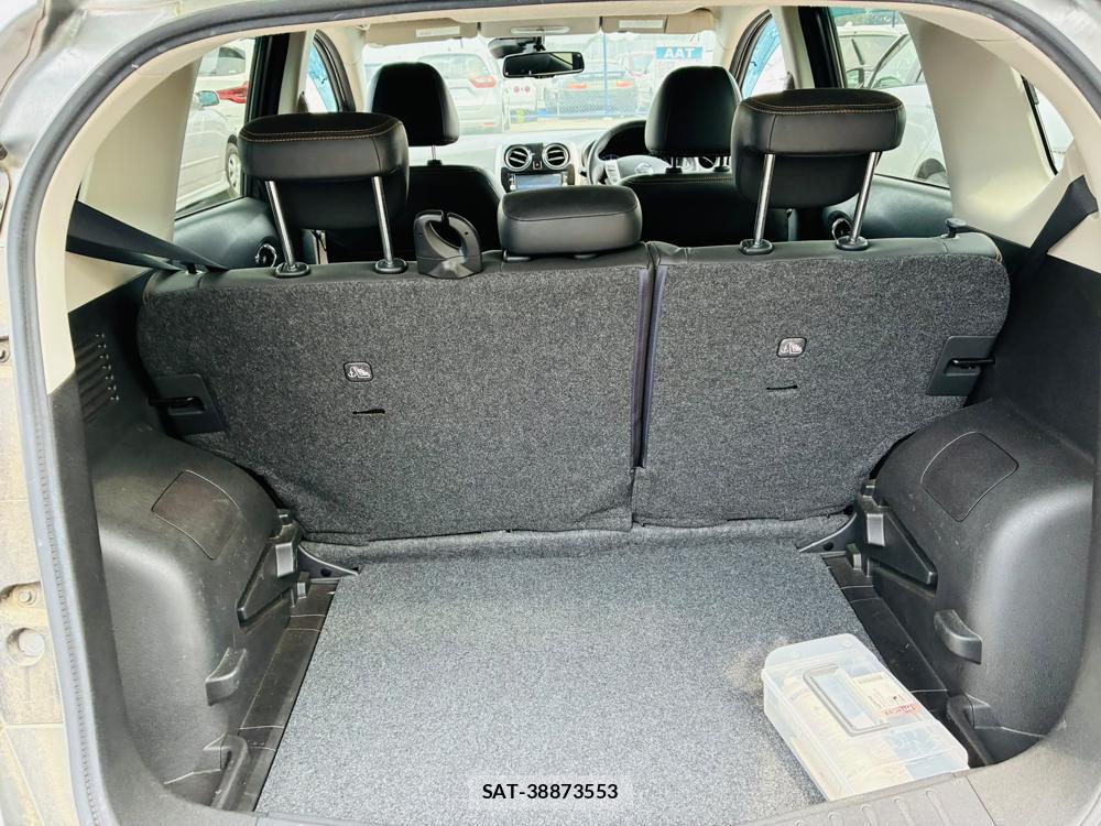 Nissan NOTE 2015-11 7933401-25