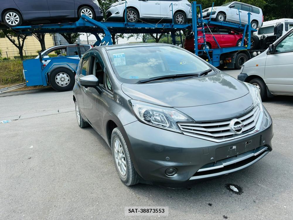 Nissan NOTE 2015-11 7933401-6