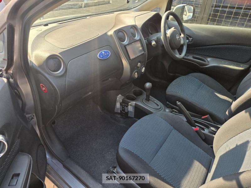 Nissan NOTE 2013-02 3533830-18