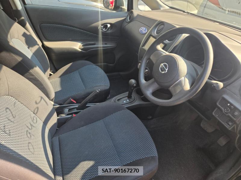 Nissan NOTE 2013-02 3533830-8