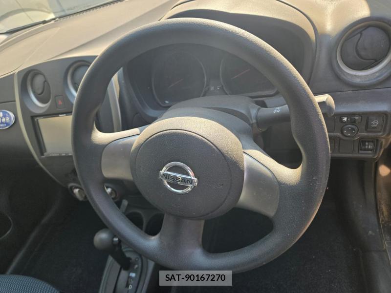 Nissan NOTE 2013-02 3533830-9
