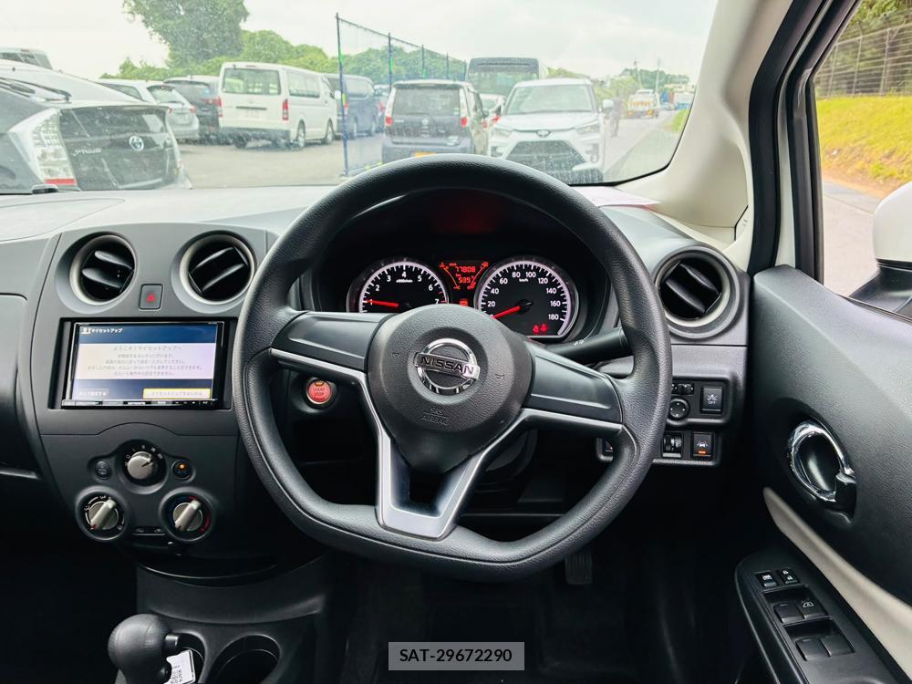 Nissan NOTE 2020-07 8091778-13